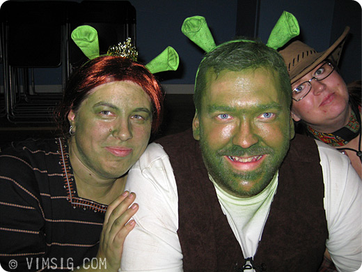 jag och Mattias som Shrek och Fiona och så linslusen Maria på ett hörn